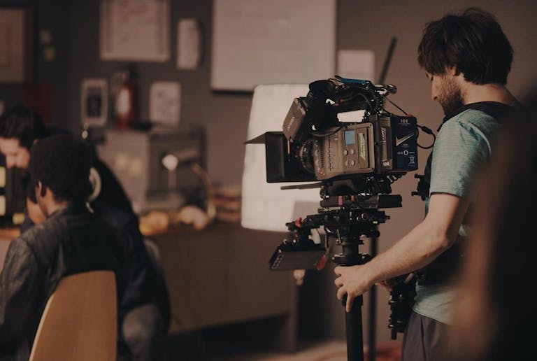 Spacious Photo/Video Studio with Green Room - Image 4