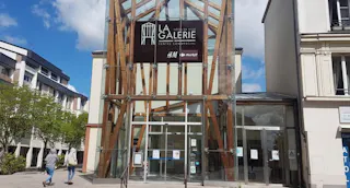 Galerie de l'Hôtel de Ville - Châlons-en-Champagne - Cell 19 - Image 0