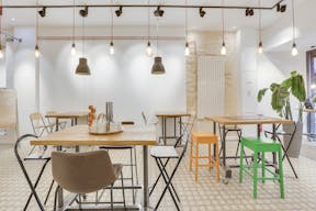 Elegant and Atypical Pop Up in Réaumur - Image 2