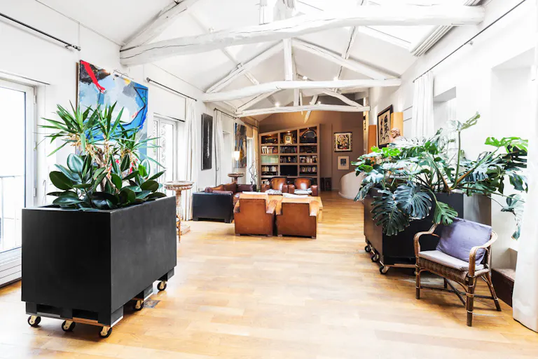 Beautiful Panthéon Loft Space - Image 1