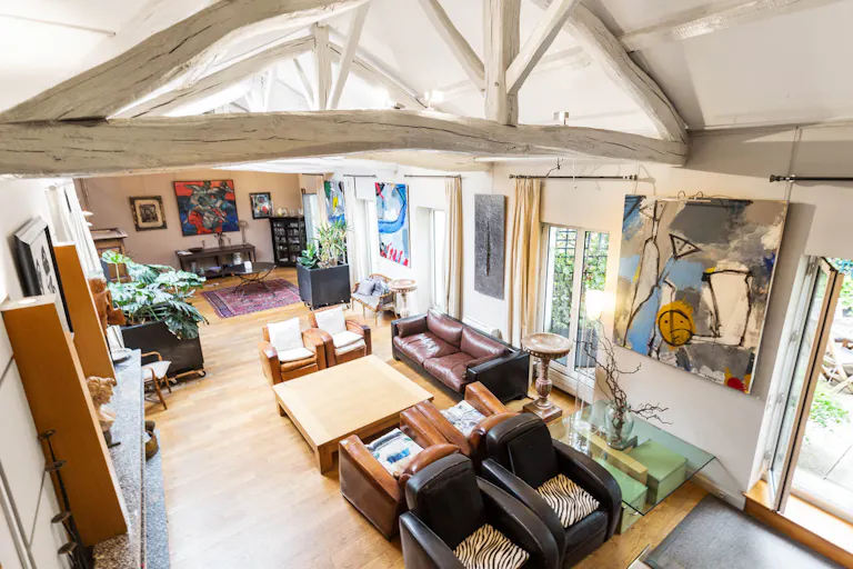 Beautiful Panthéon Loft Space - Image 2