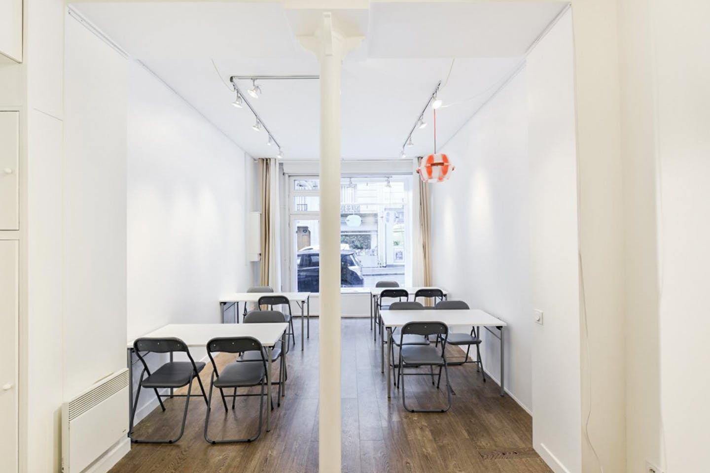 Artistic Pop-Up Store in Paris 11th Arrondissement