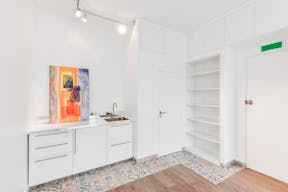 Pop-Up Store in Paris 11th - Image 5