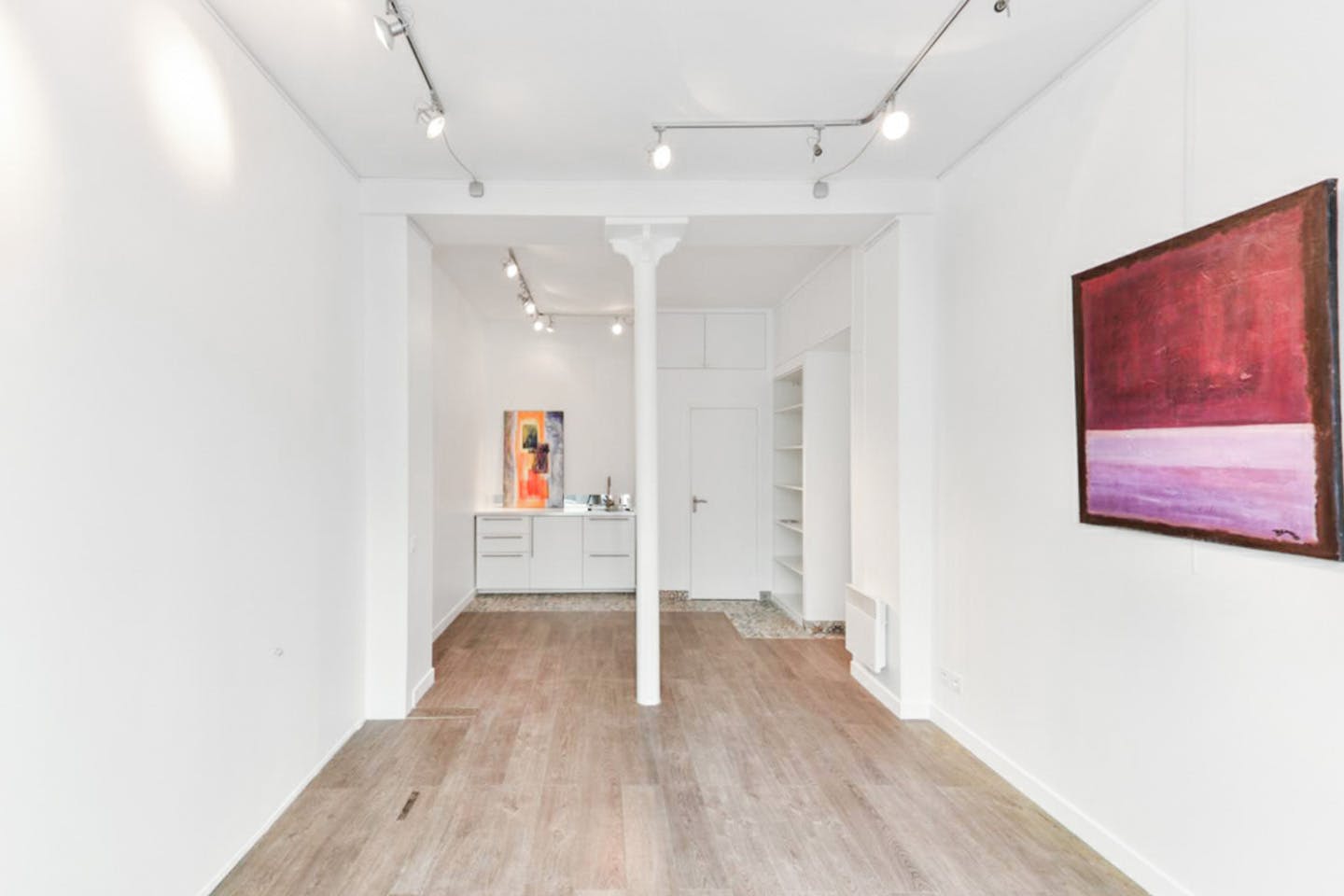 Artistic Pop-Up Store in Paris 11th Arrondissement