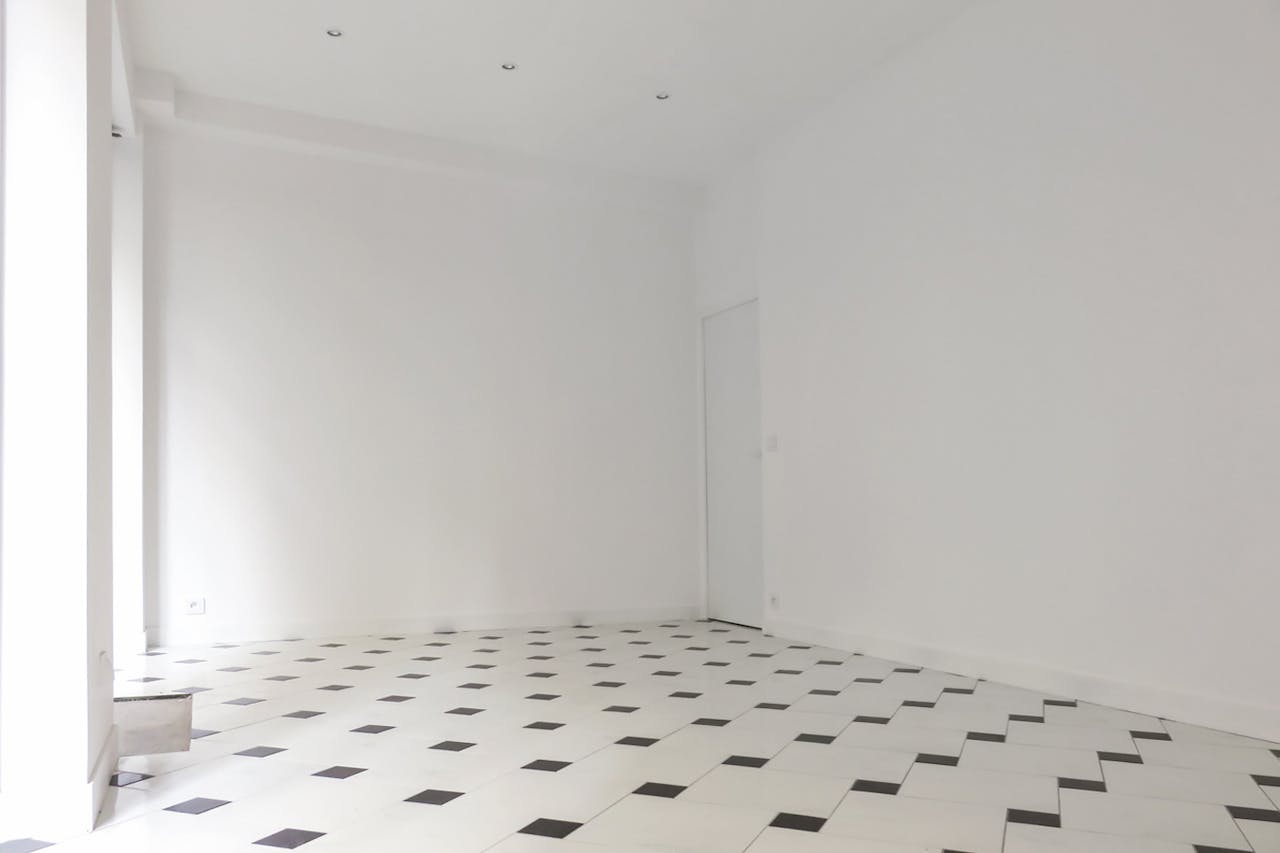 Classic Le Marais Pop-Up Store - Image 2