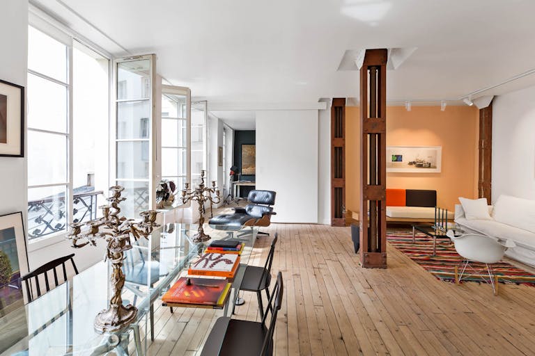 Artistic Bastille Showroom - Image 1