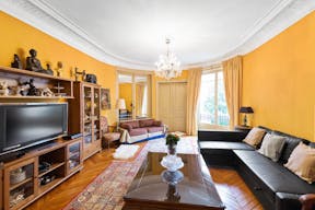 Beautiful Showroom in Paris 16th - Image 1