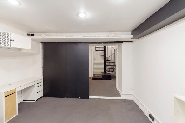 White-Box Batignolles Space - Image 2