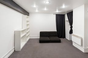 White-Box Batignolles Space - Image 3