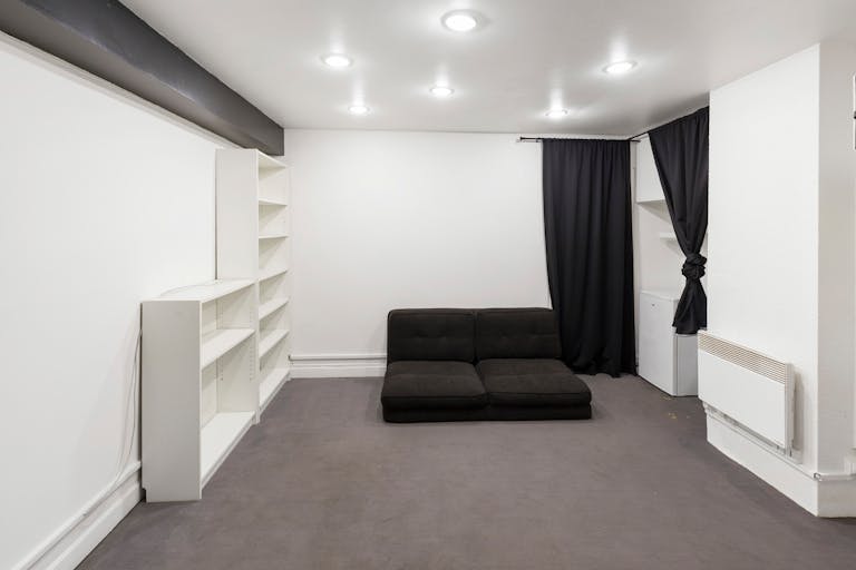 White-Box Batignolles Space - Image 3