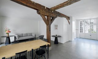 Artistic Place des Vosges Gallery - Image 2