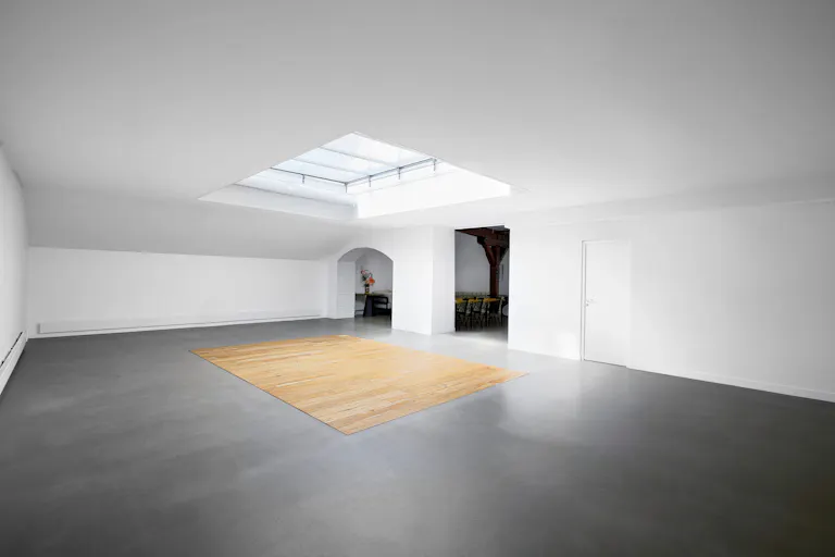 Artistic Place des Vosges Gallery - Image 4