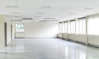 Vast Ivry sur Seine Space - Image 0