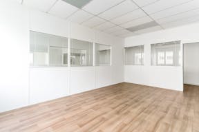 Vast Ivry sur Seine Space - Image 1