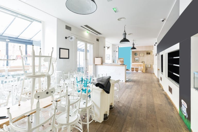 Classic Opéra Retail Boutique - Image 2