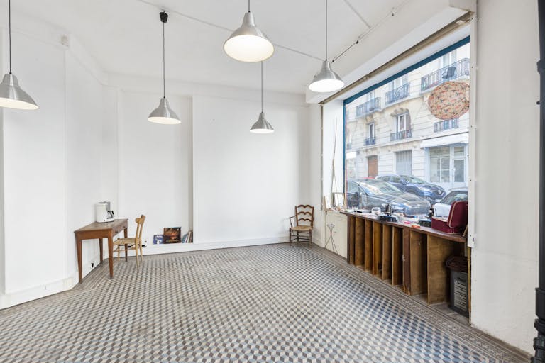 Paris 14th Pop-Up Boutique - Image 4