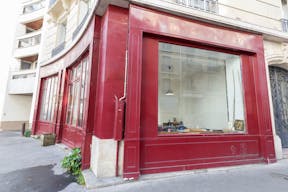 Paris 14th Pop-Up Boutique - Image 6