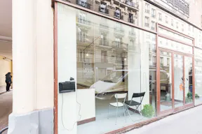 Bright Canal St-Martin Boutique - Image 1