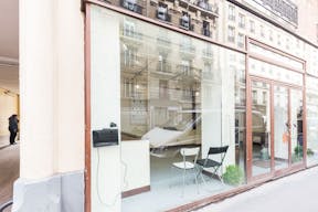 Bright Canal St-Martin Boutique - Image 1