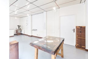 Bright Canal St-Martin Boutique - Image 9