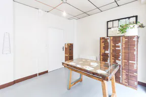 Bright Canal St-Martin Boutique - Image 11