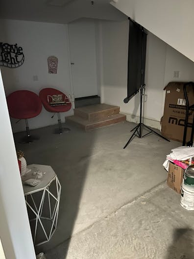 High Ceiling Spaces for Events and Offices - Image 0