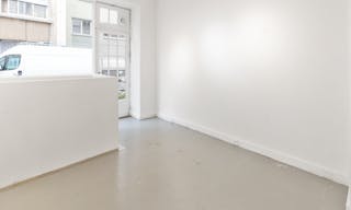 Denfert | Small Pop-Up Space / Gallery for Rent - Image 1
