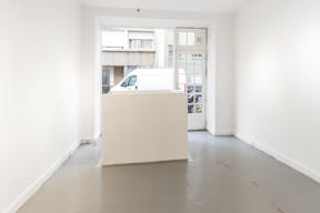 Denfert | Small Pop-Up Space / Gallery for Rent - Image 3