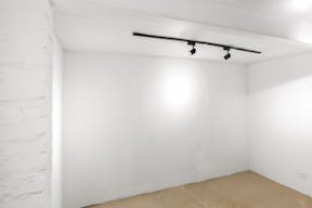 Denfert | Small Pop-Up Space / Gallery for Rent - Image 6
