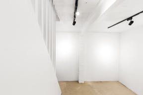 Denfert | Small Pop-Up Space / Gallery for Rent - Image 9