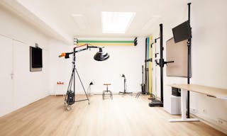 ? Studio photo & vid�o � Paris 16 - 80 m2 pens� pour votre cr�ativit� ? - Image 0