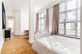 Showroom Place des Victoires Paris - Fashion week and private events - Image 17