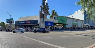 Beautiful Open Store in West Hollywood - Image 30