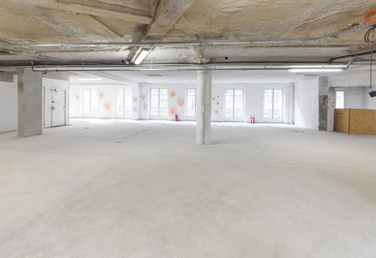 Amazing Opéra Retail Boutique - Image 0