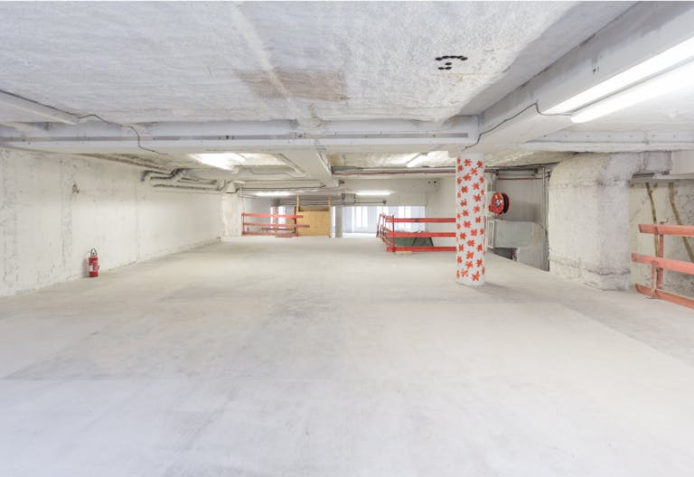 Amazing Opéra Retail Boutique - Image 3