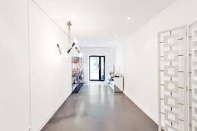 Smart Pop-Up Shop in Le Marais - Image 0