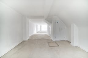 South Kensington Boutique - Image 7