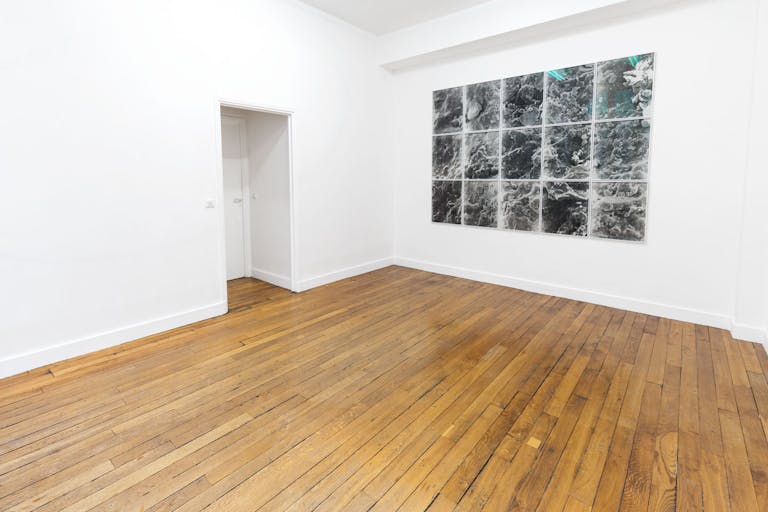 Private Apartment in Le Marais - Image 3