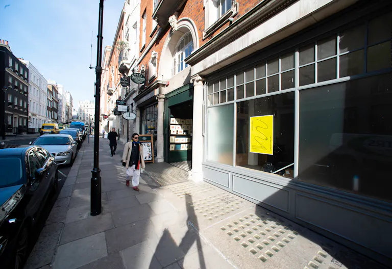 Elegant Mayfair Retail Boutique - Image 3