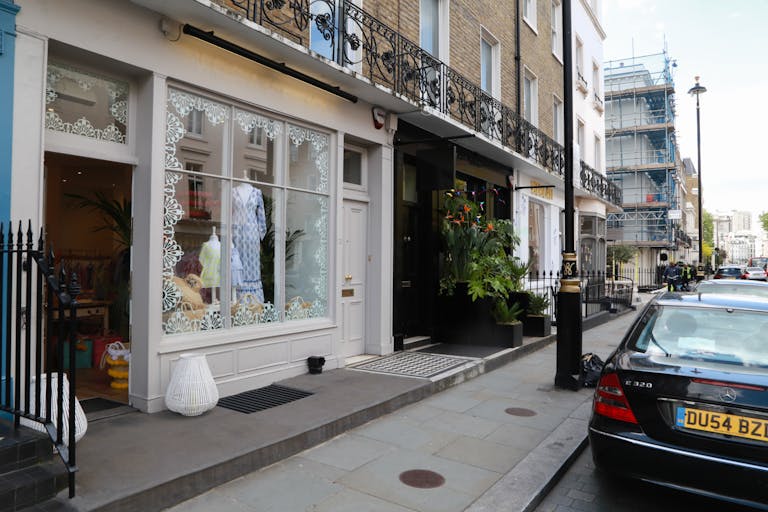 Elegant Belgravia Boutique - Image 1