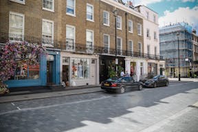 Elegant Belgravia Boutique - Image 3