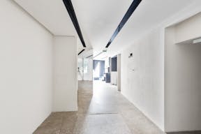 Retail Space in Paris 6th - Image 3