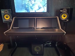 Video Photo Production/Studio - Image 2