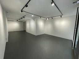 Galerie 50m� dans le Marais - Image 2