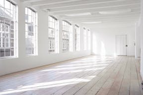 Bright Loft in City Center - Image 0