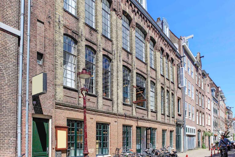 Bright Loft in City Center - Image 4