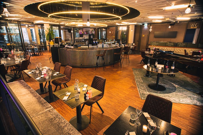 Lovely Restaurant in City Center - Image 0