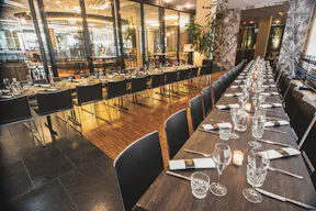 Lovely Restaurant in City Center - Image 4