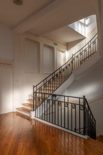 Bâtiment Institutionnel - Image 2
