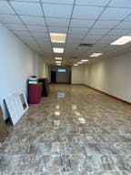 Blank canvas store front/creative space - Image 2